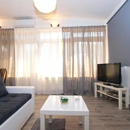 Mario 1401 Apartament *