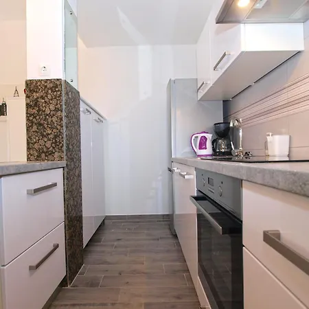 Apartment Mario 1401